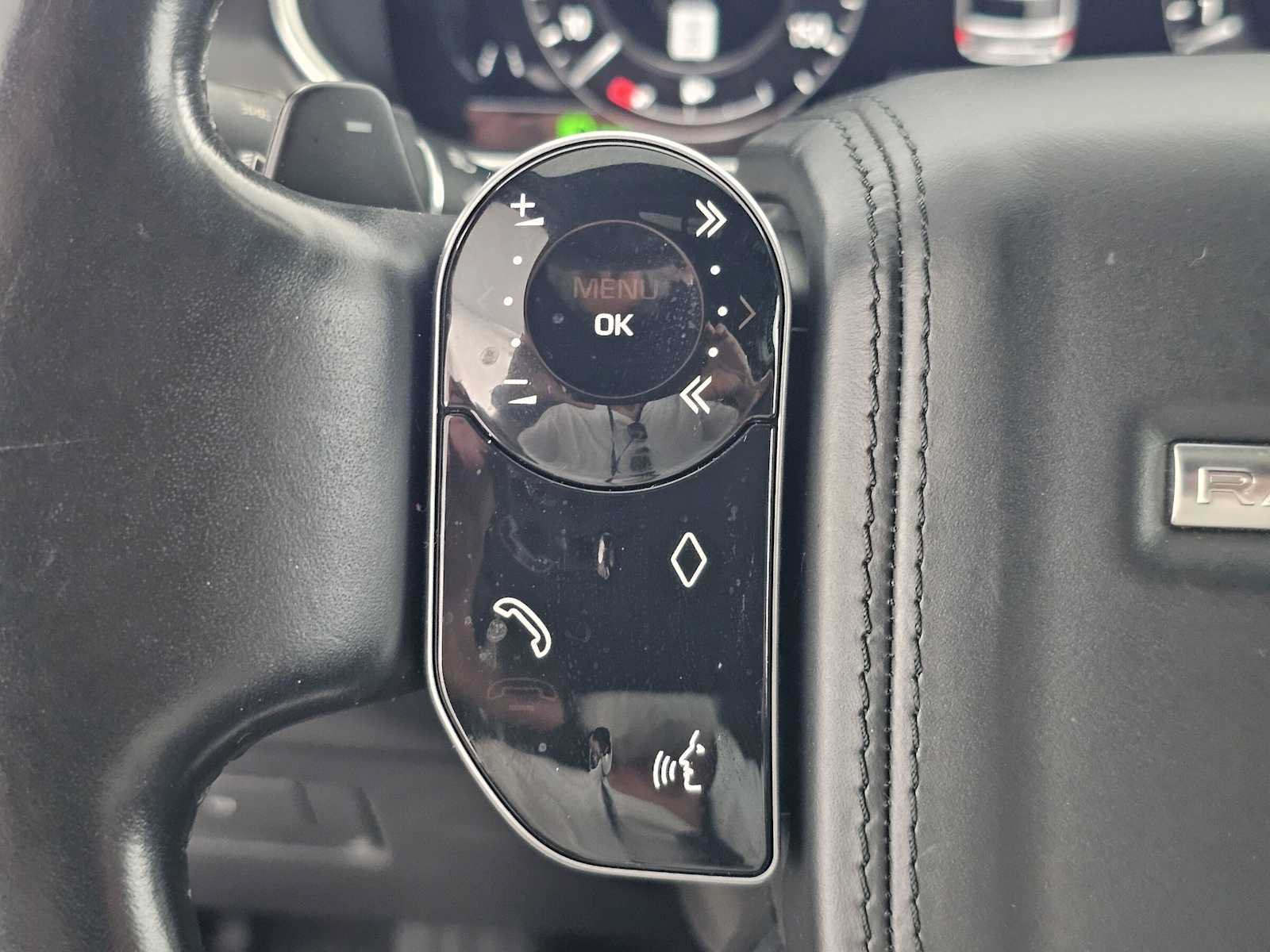 Used 2020 Land Rover Range Rover HSE AWD/4WD image 25