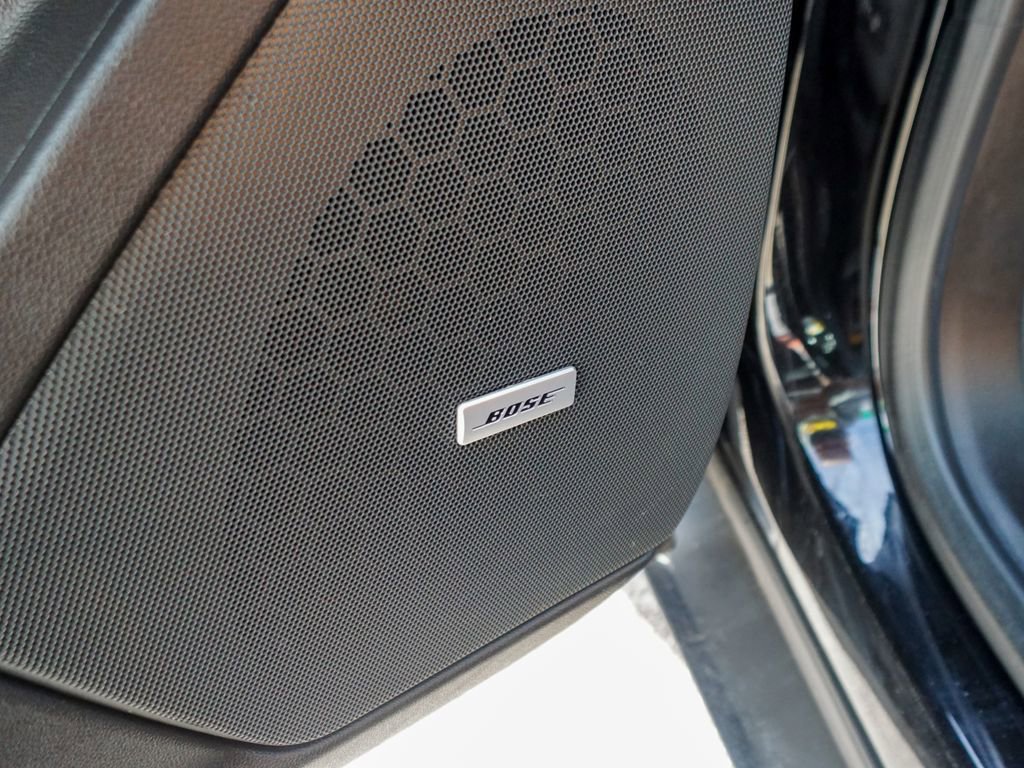 Used 2020 Cadillac XT5 Premium Luxury w/ LPO, Floor Liner Package image 18