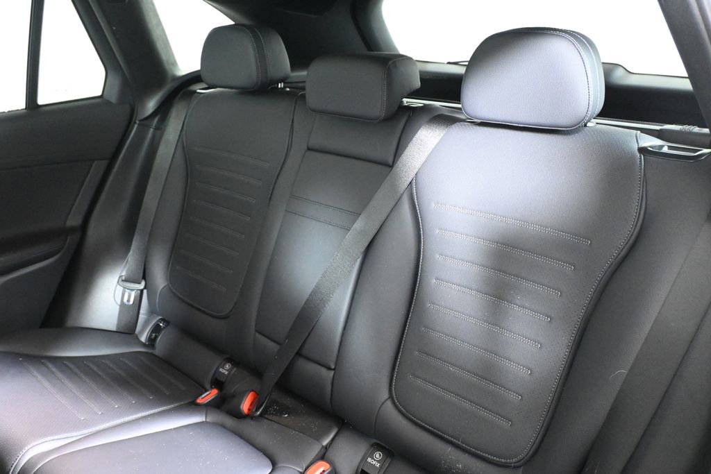 Certified 2026 Mercedes-Benz GLC 300 4MATIC image 4