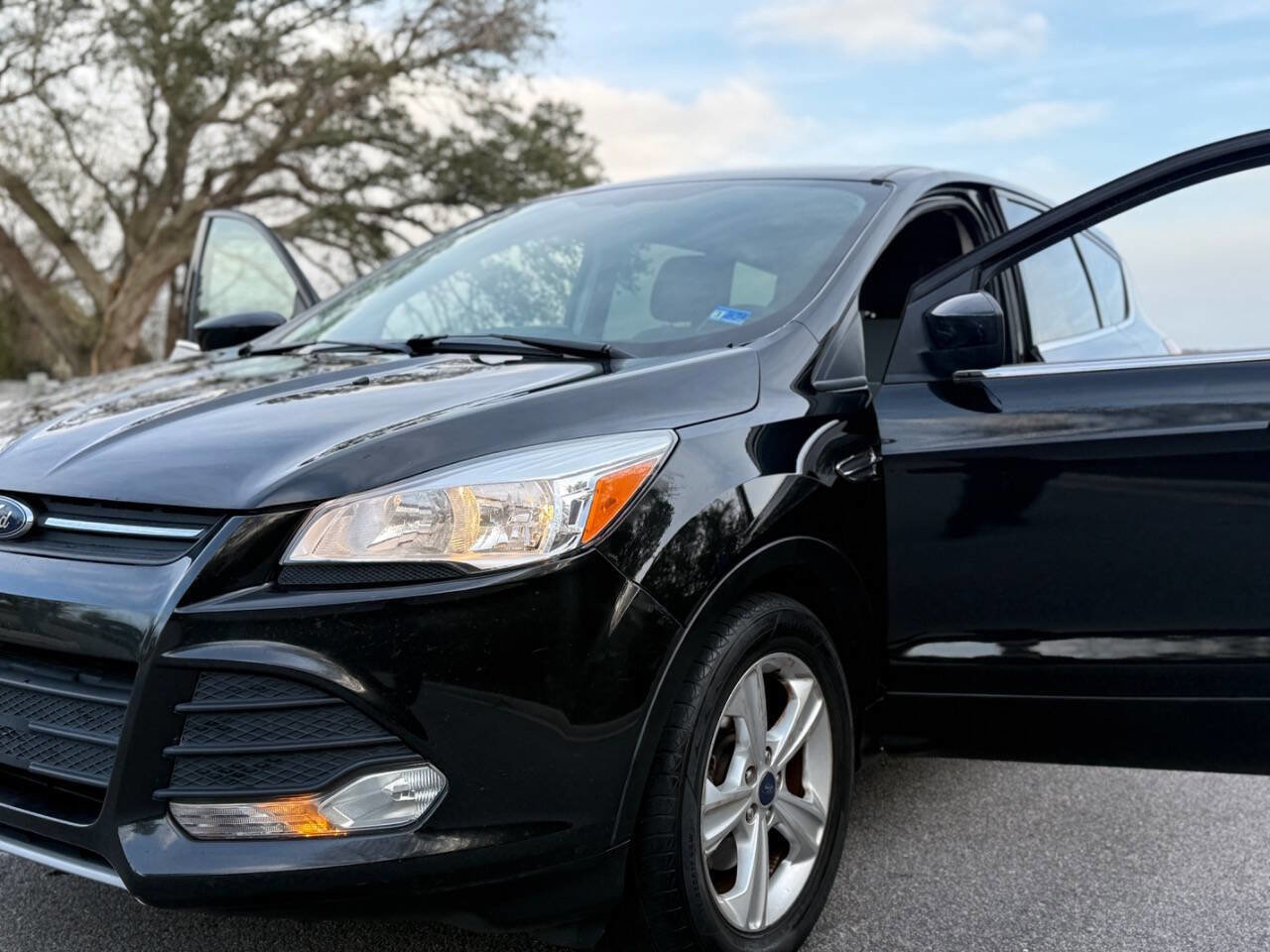 Used 2014 Ford Escape SE image 10