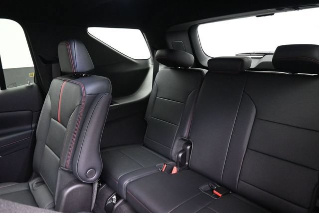 New 2026 Chevrolet Traverse RS w/ LPO, Floor Liner Package FWD image 9