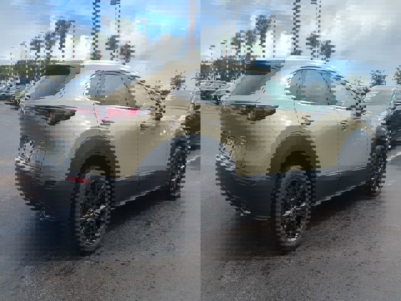 Used 2024 MAZDA CX-30 Carbon image 4