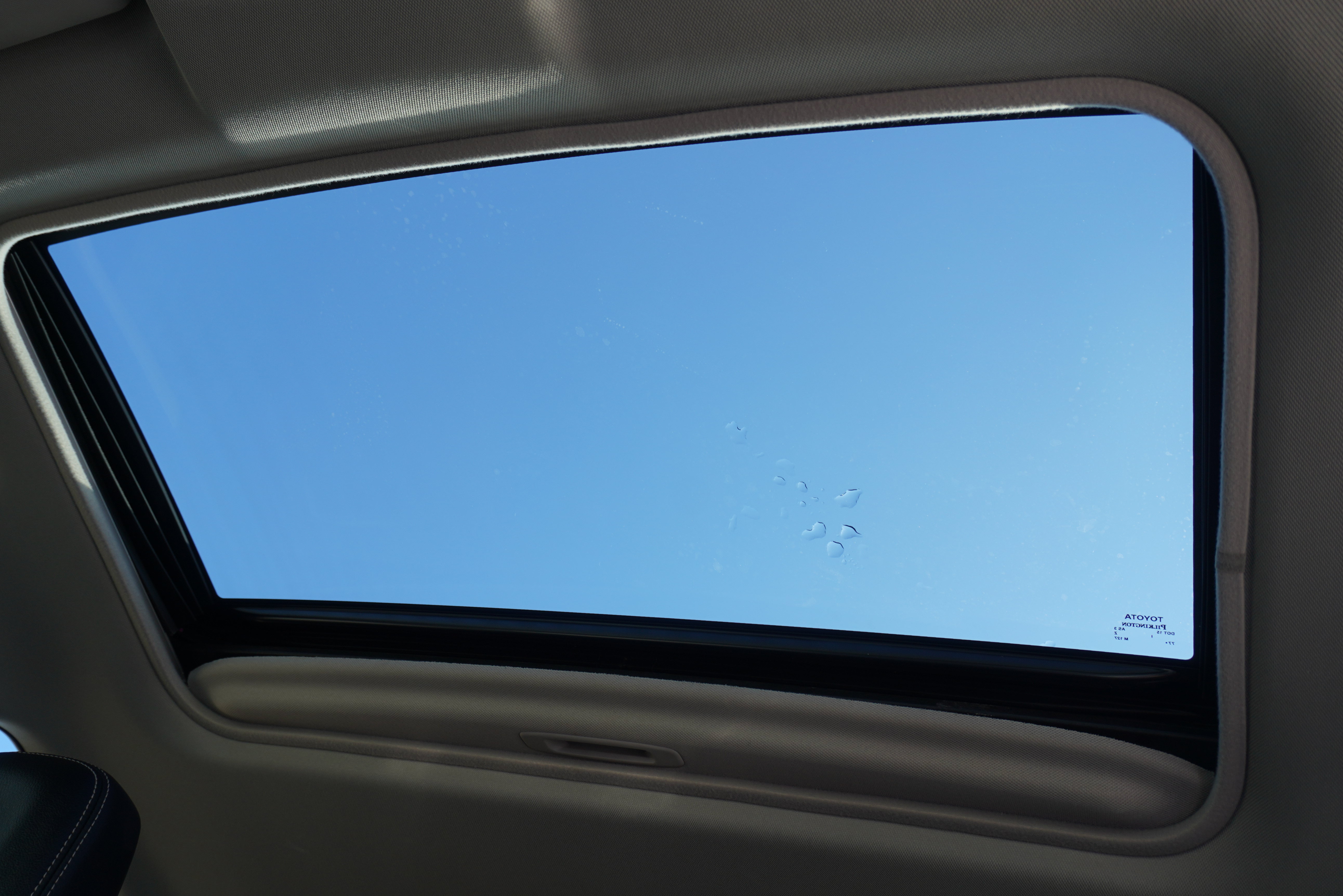 Used 2013 Toyota RAV4 Limited FWD image 19