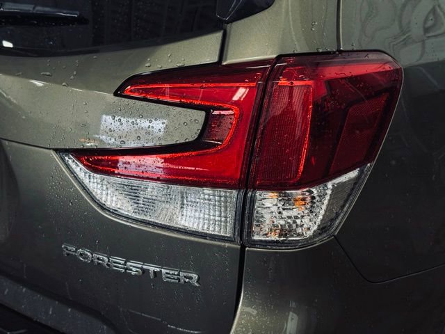 Used 2023 Subaru Forester Premium image 7