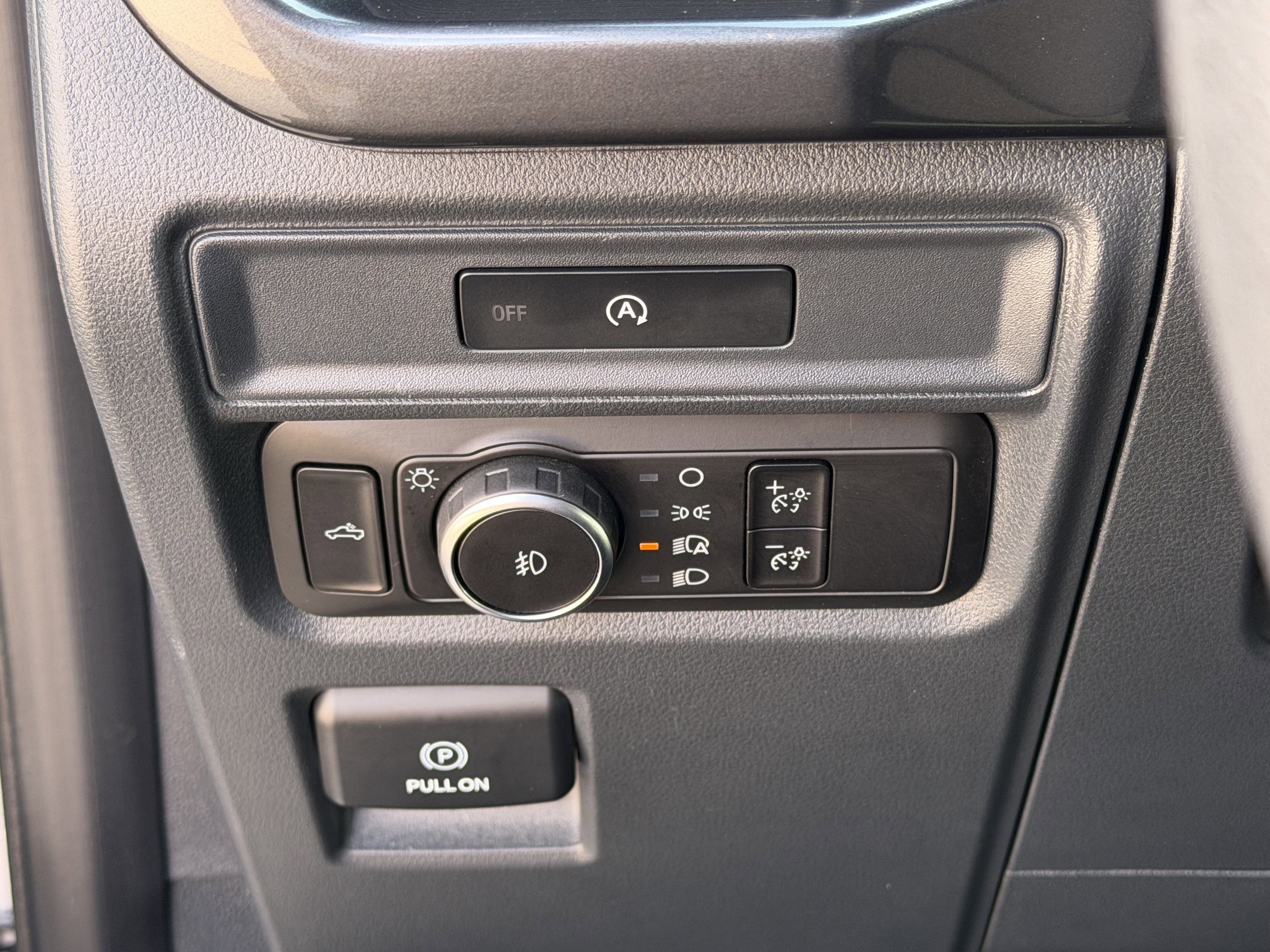 Certified 2025 Ford F150 STX w/ Equipment Group 200A RWD image 23