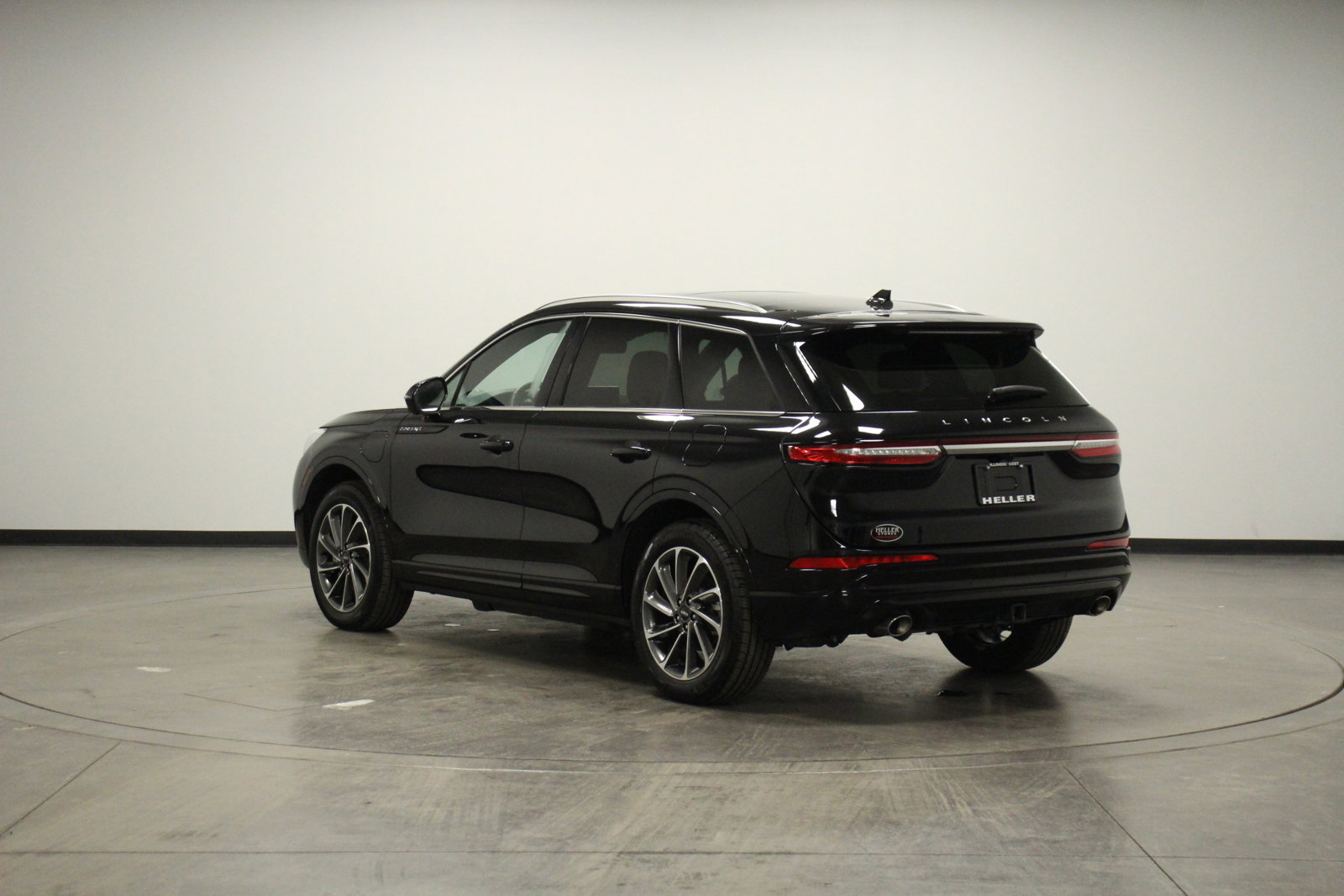 Used 2024 Lincoln Corsair Grand Touring w/ Equipment Group 301A AWD/4WD image 6