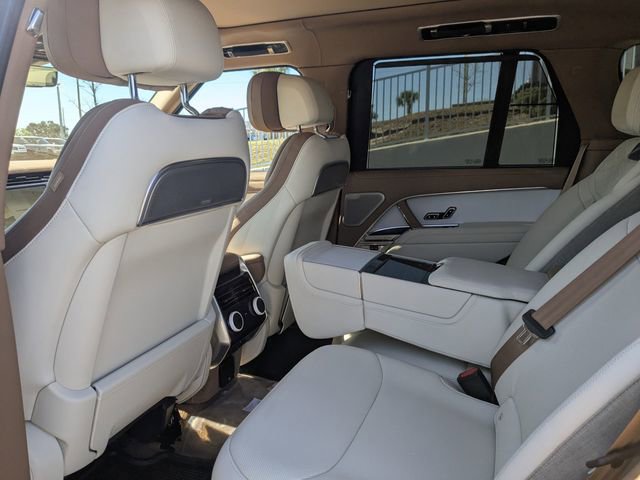 New 2026 Land Rover Range Rover SV image 12