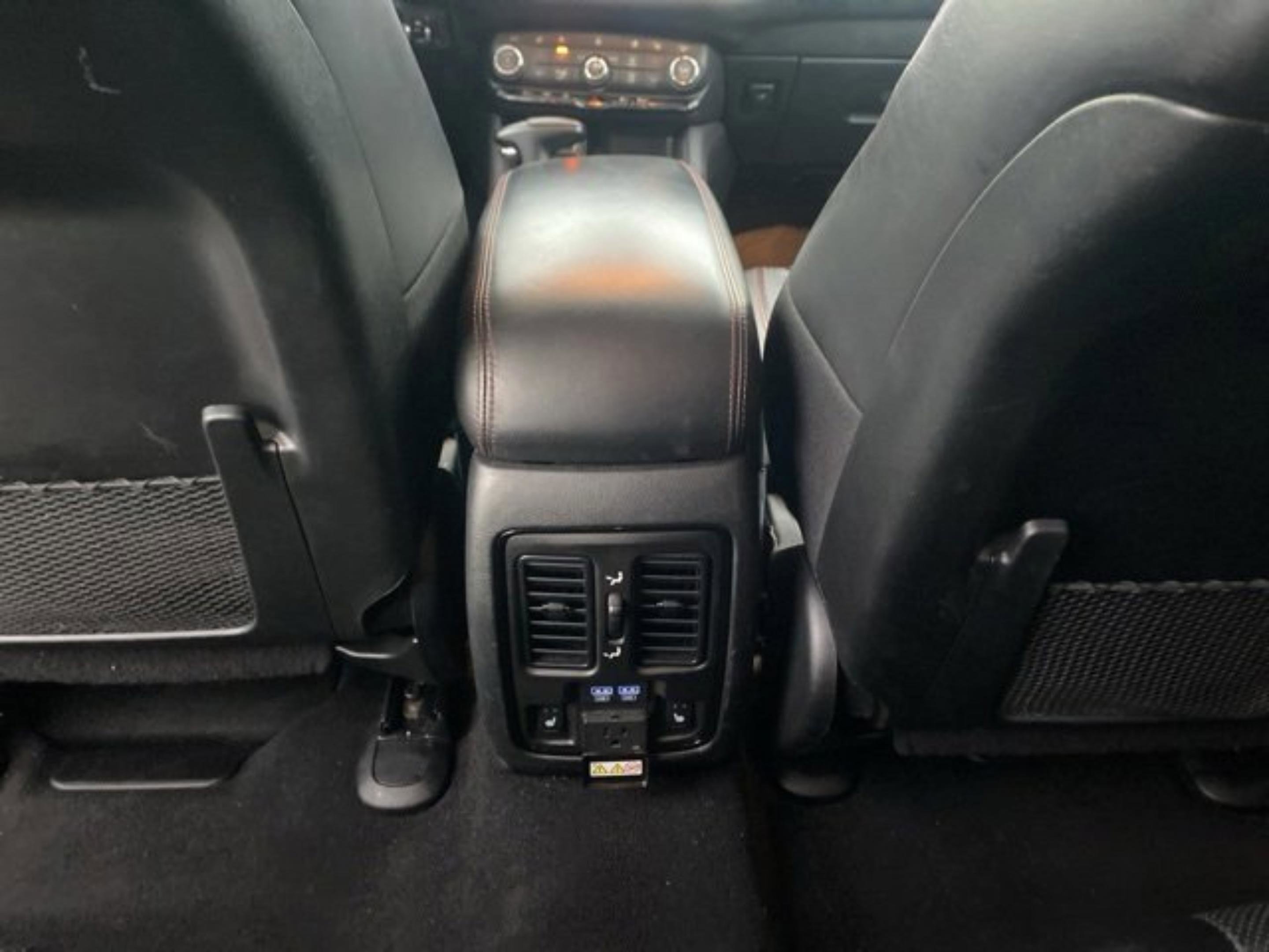 Used 2024 Dodge Durango GT image 31