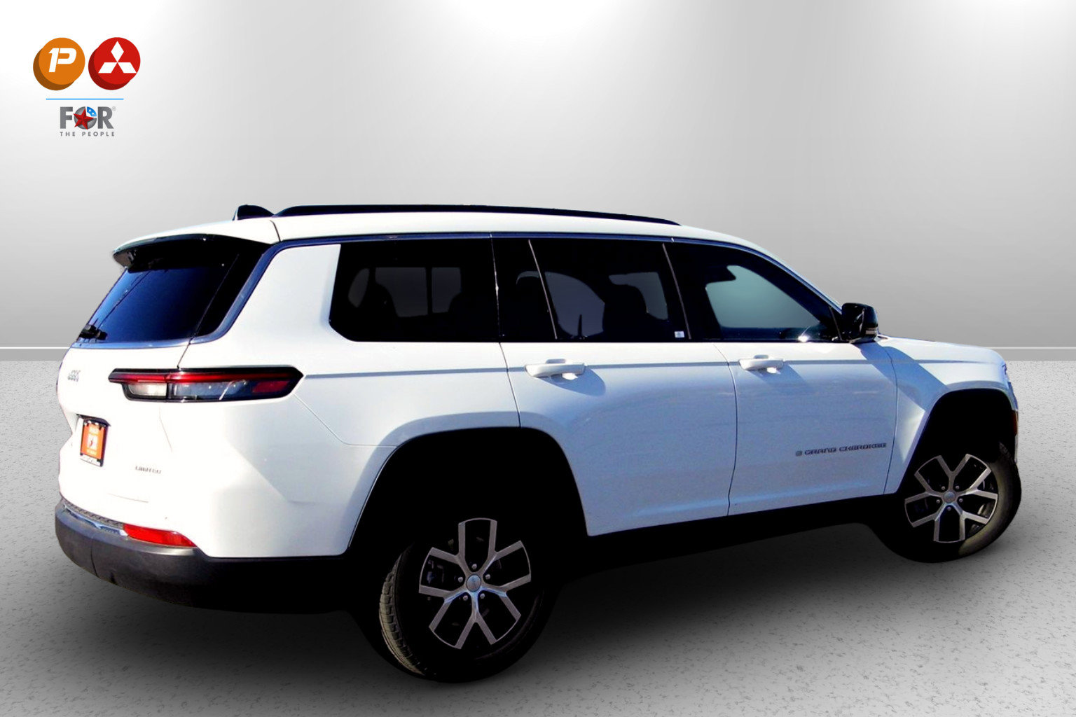 Used 2024 Jeep Grand Cherokee L Limited w/ Luxury Tech Group II image 2