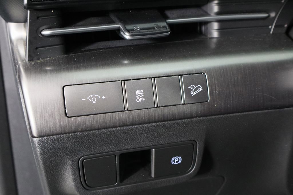 Used 2025 Hyundai Kona SEL image 25