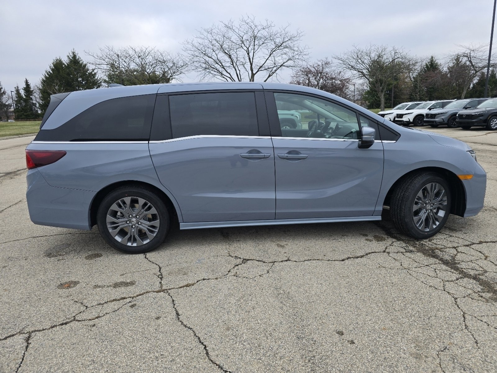 New 2026 Honda Odyssey Touring image 21