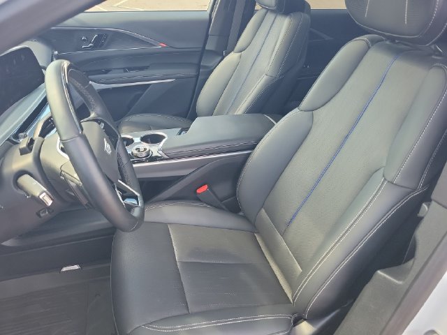 Certified 2024 Cadillac Lyriq Sport w/ LPO, Floor Liner Package AWD/4WD image 5