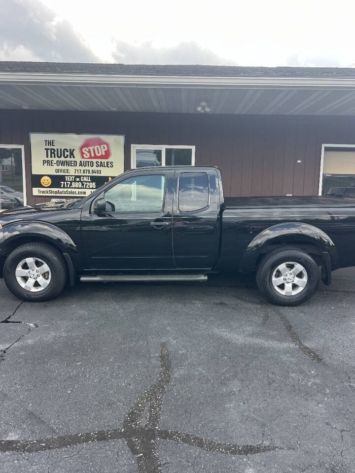 Used 2009 Nissan Frontier SE w/ SE Value Truck Pkg AWD/4WD image 2