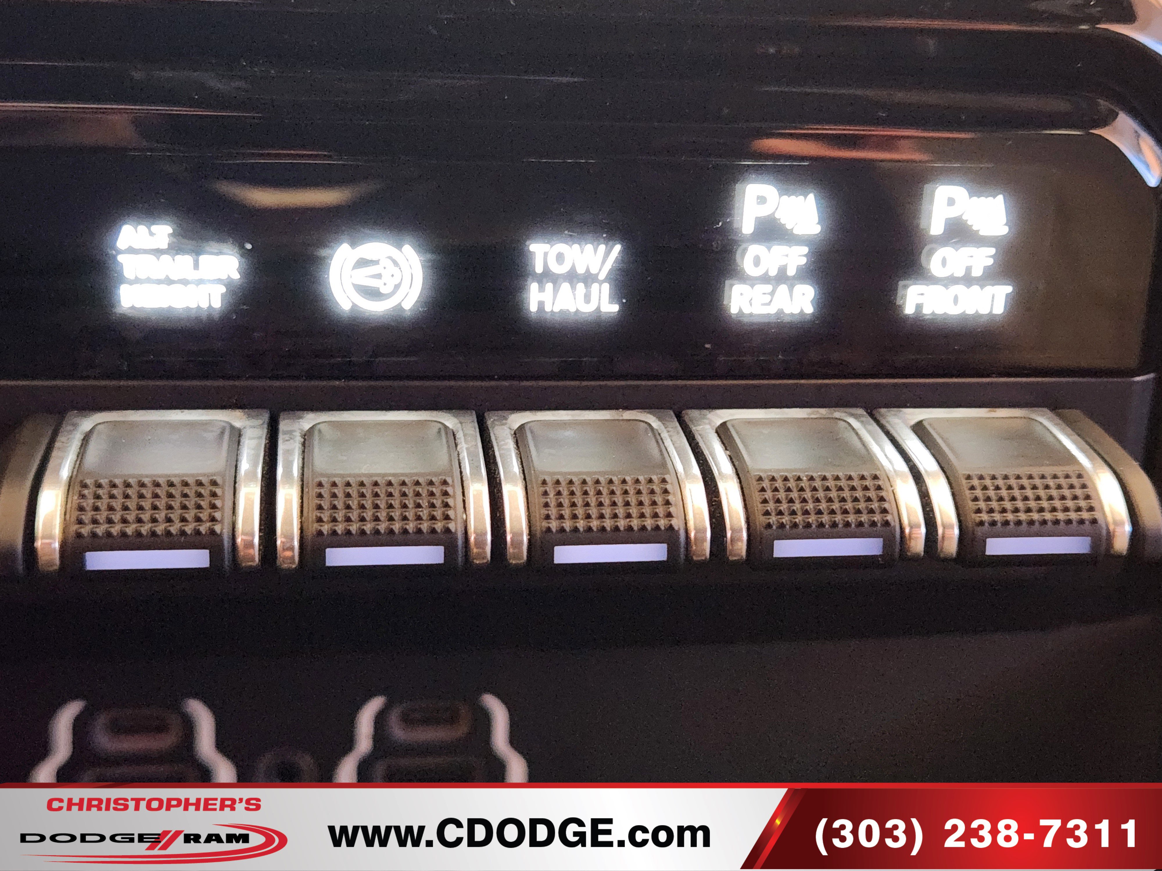 Used 2020 RAM 2500 Laramie w/ Night Edition AWD/4WD image 26