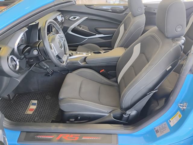 Used 2022 Chevrolet Camaro LT RWD image 11