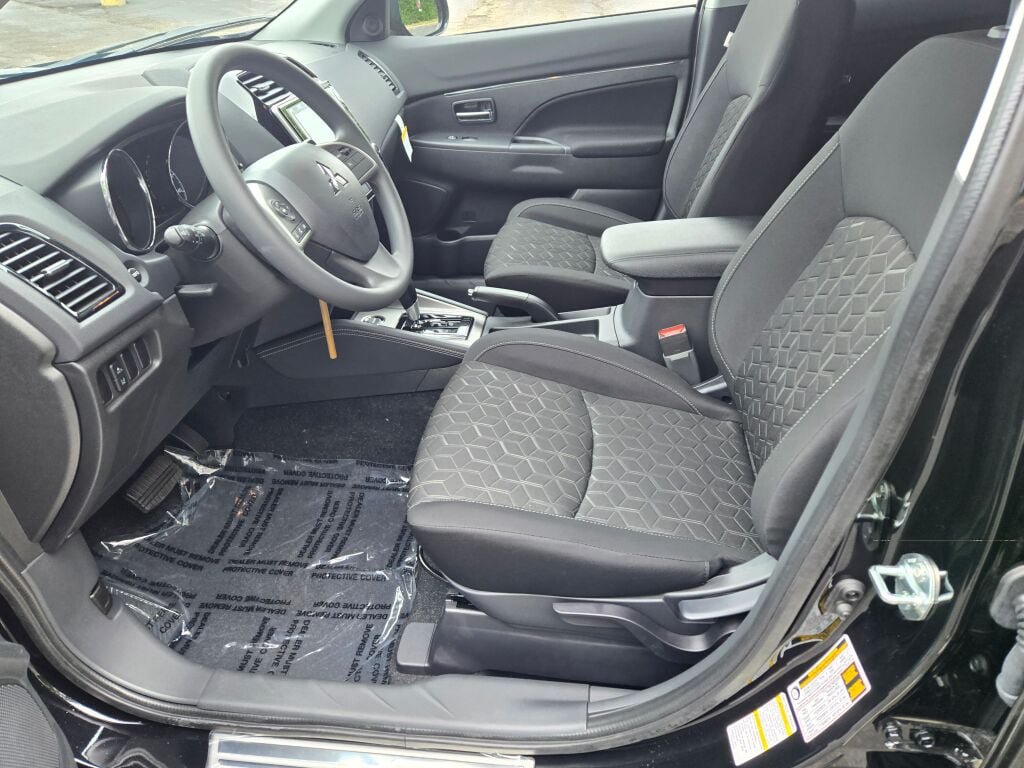 New 2027 Mitsubishi Outlander Sport ES AWD/4WD image 14