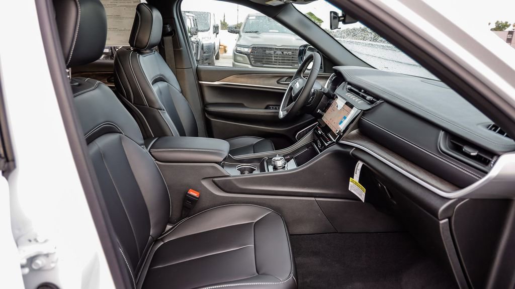 New 2026 Jeep Grand Cherokee Limited AWD/4WD image 21