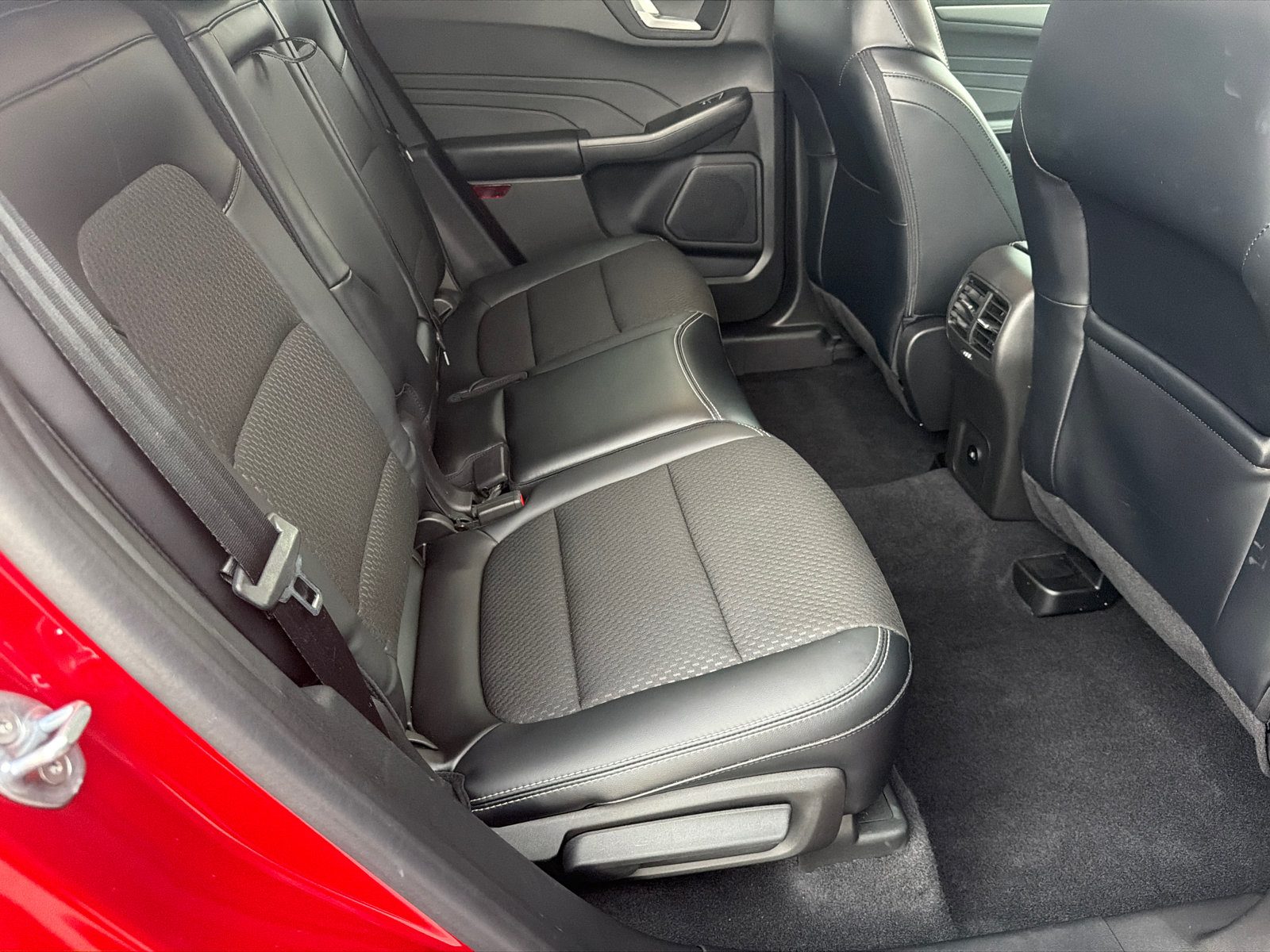 Used 2023 Ford Escape SE FWD image 15