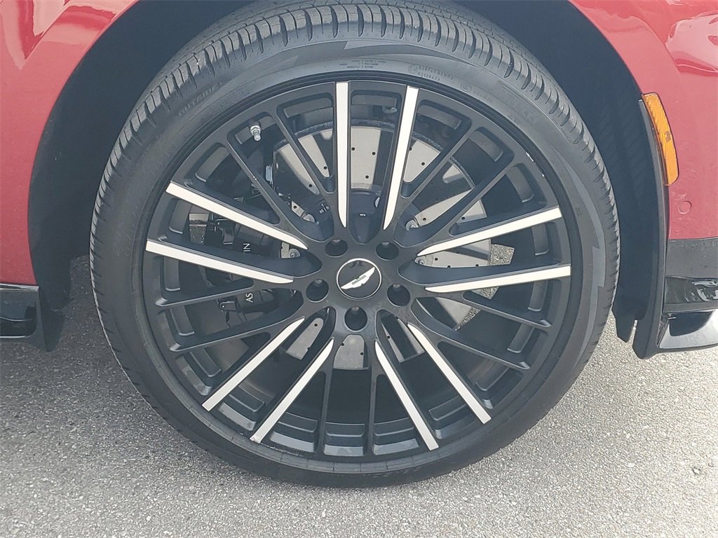 Used 2024 Aston Martin DBX 707 image 14