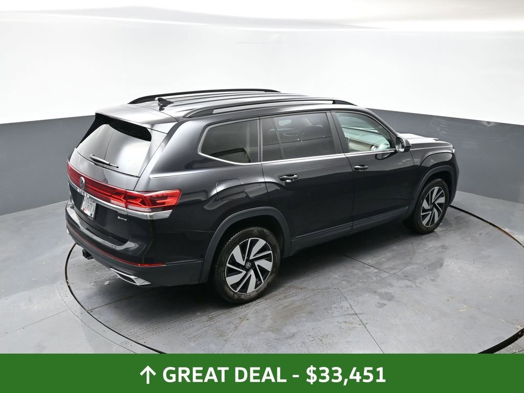 Used 2025 Volkswagen Atlas SE image 44