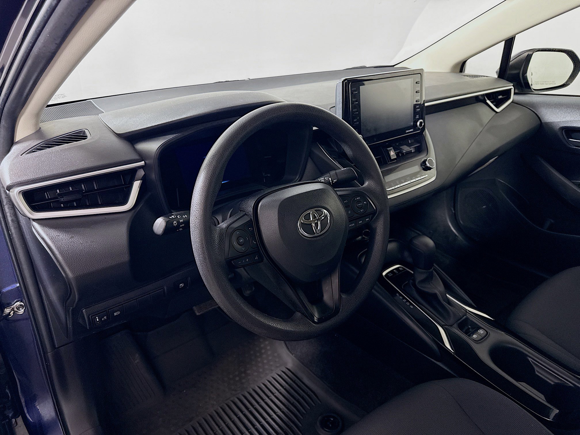 Certified 2022 Toyota Corolla LE image 9