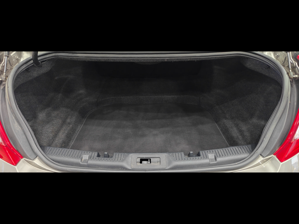 Used 2016 Lincoln MKS AWD w/ Equipment Group 101A image 34