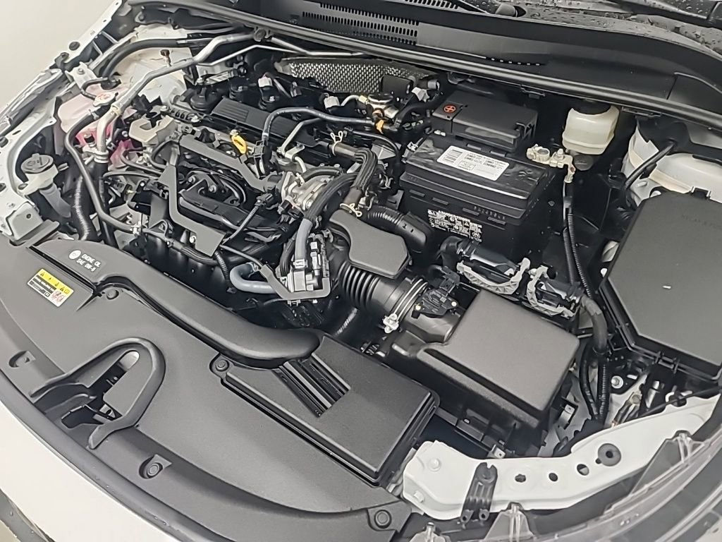 Used 2025 Toyota Corolla LE FWD image 38