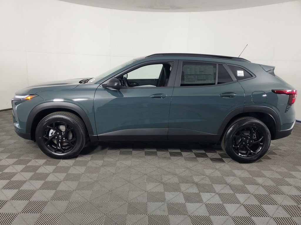 New 2026 Chevrolet Trax LT w/ Midnight Edition image 7