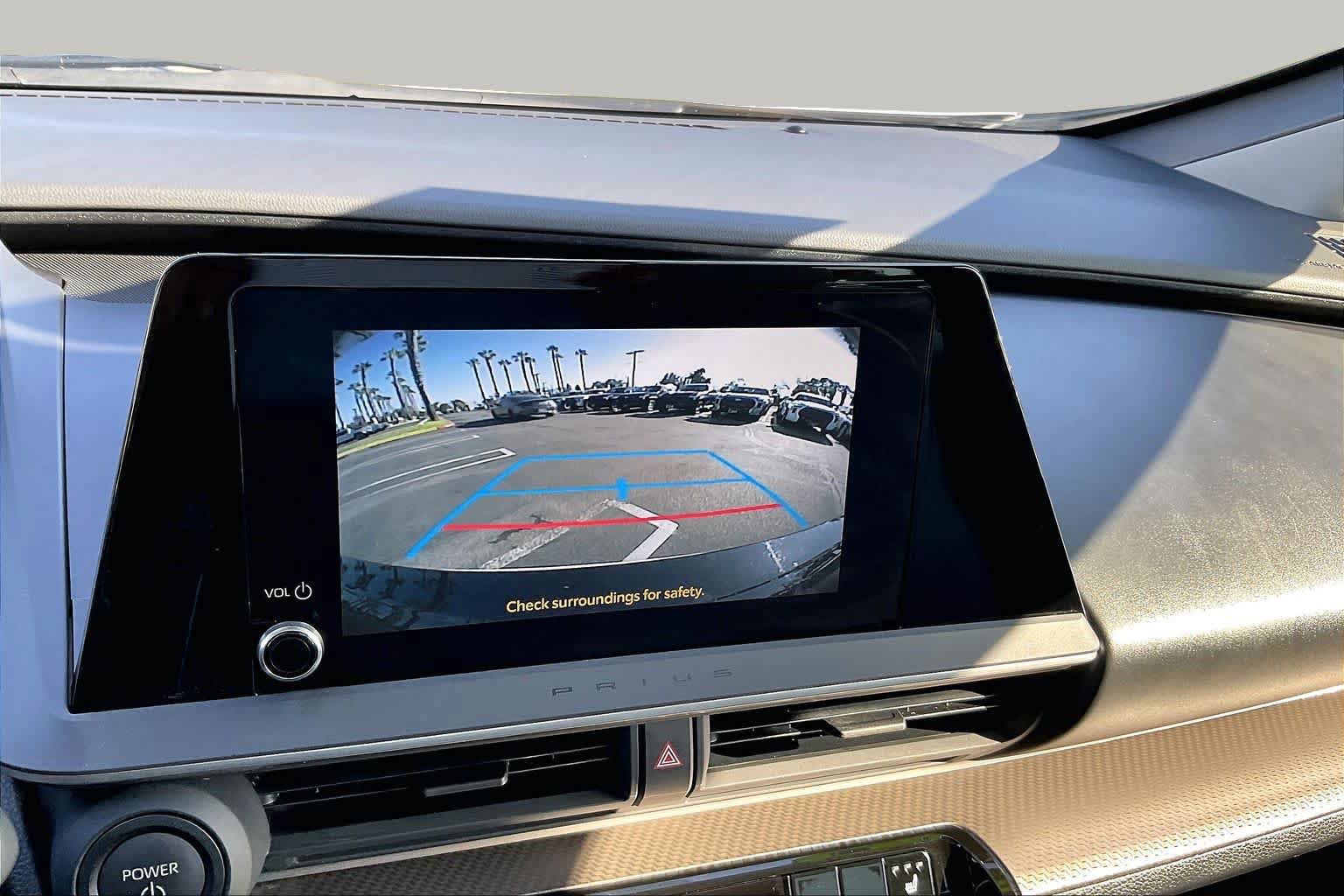 Certified 2026 Toyota Prius XLE FWD image 25