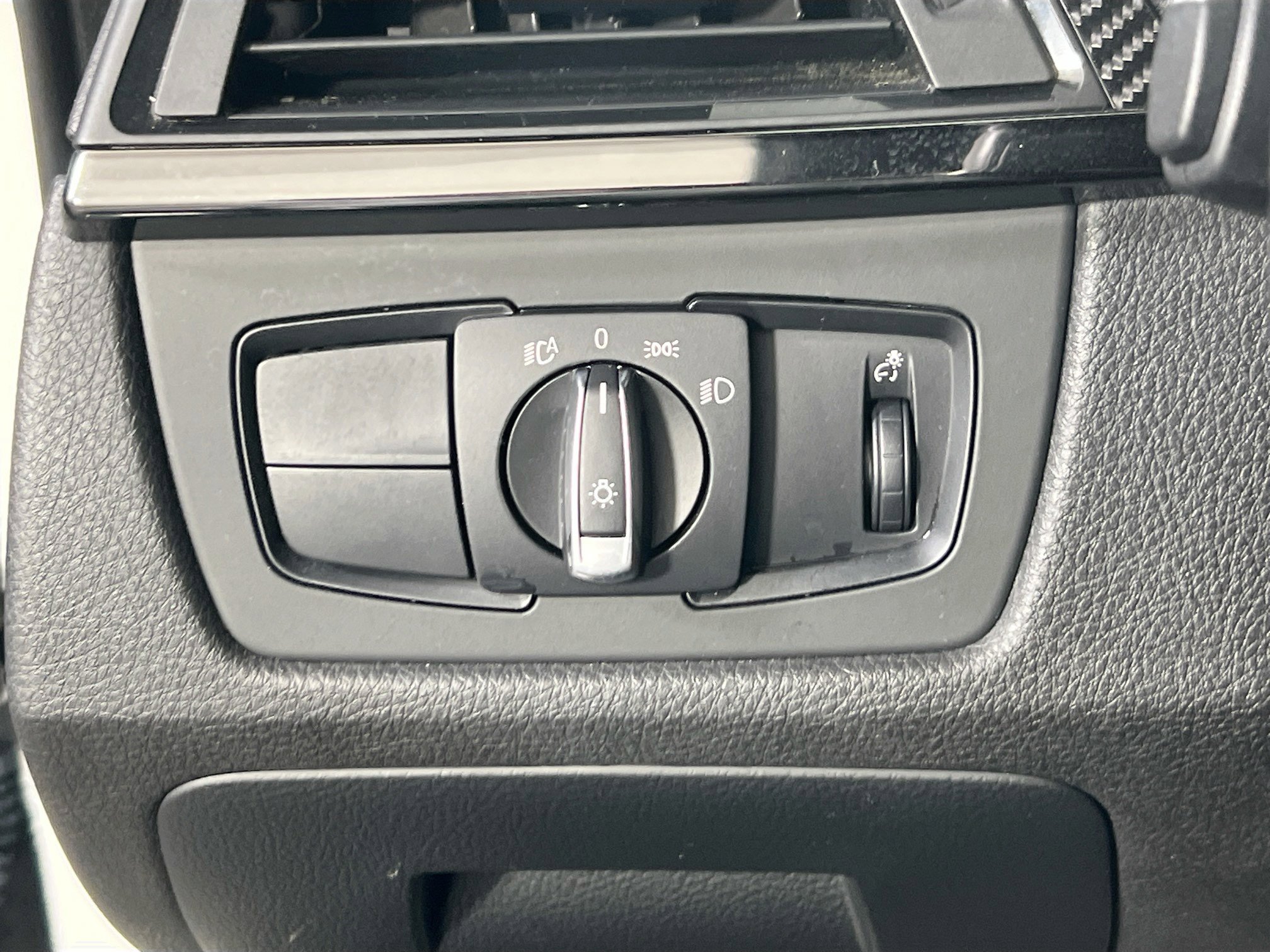 Used 2015 BMW M4 image 10