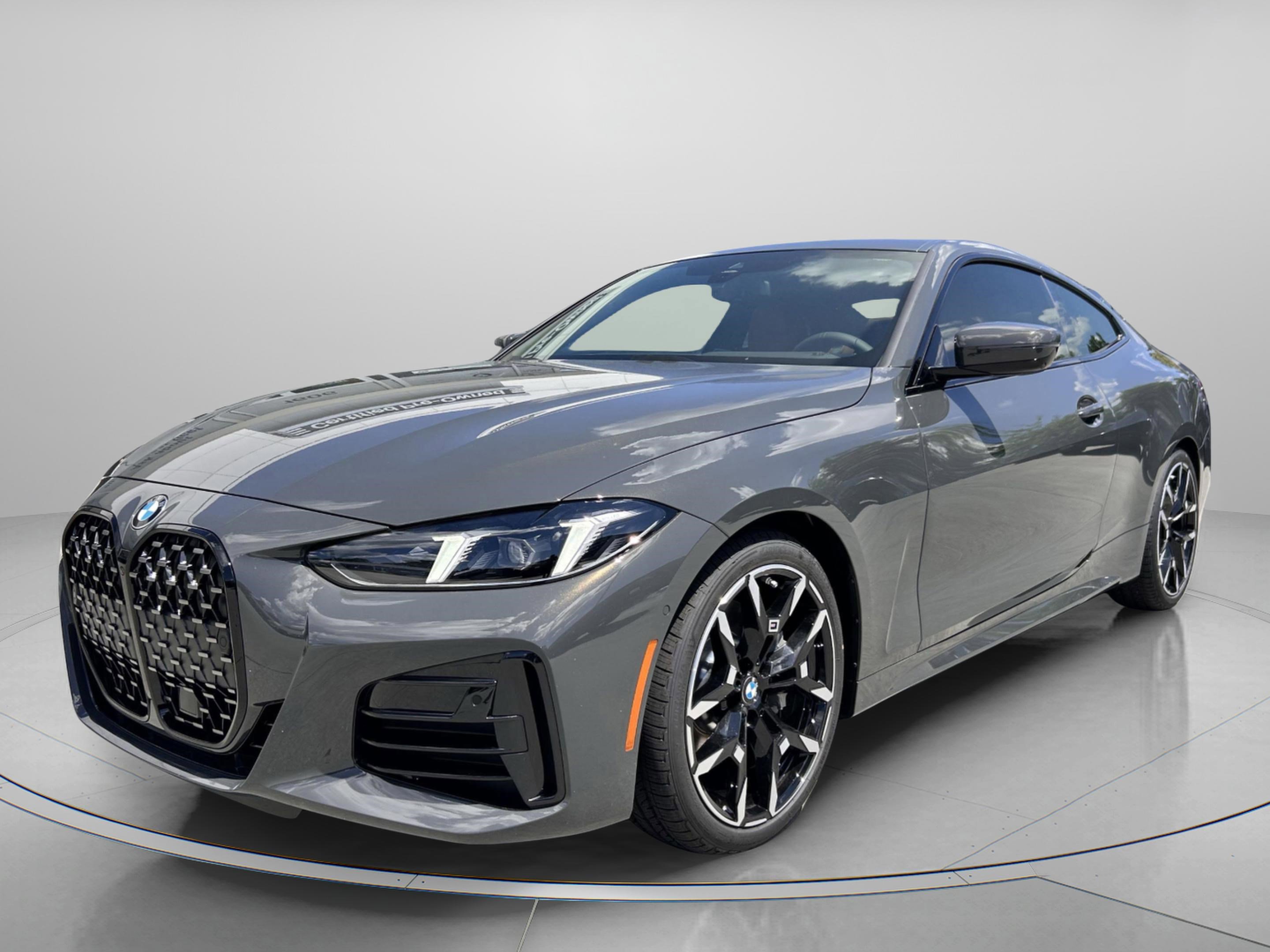 Used 2026 BMW 430i Coupe w/ M Sport Package RWD image 2