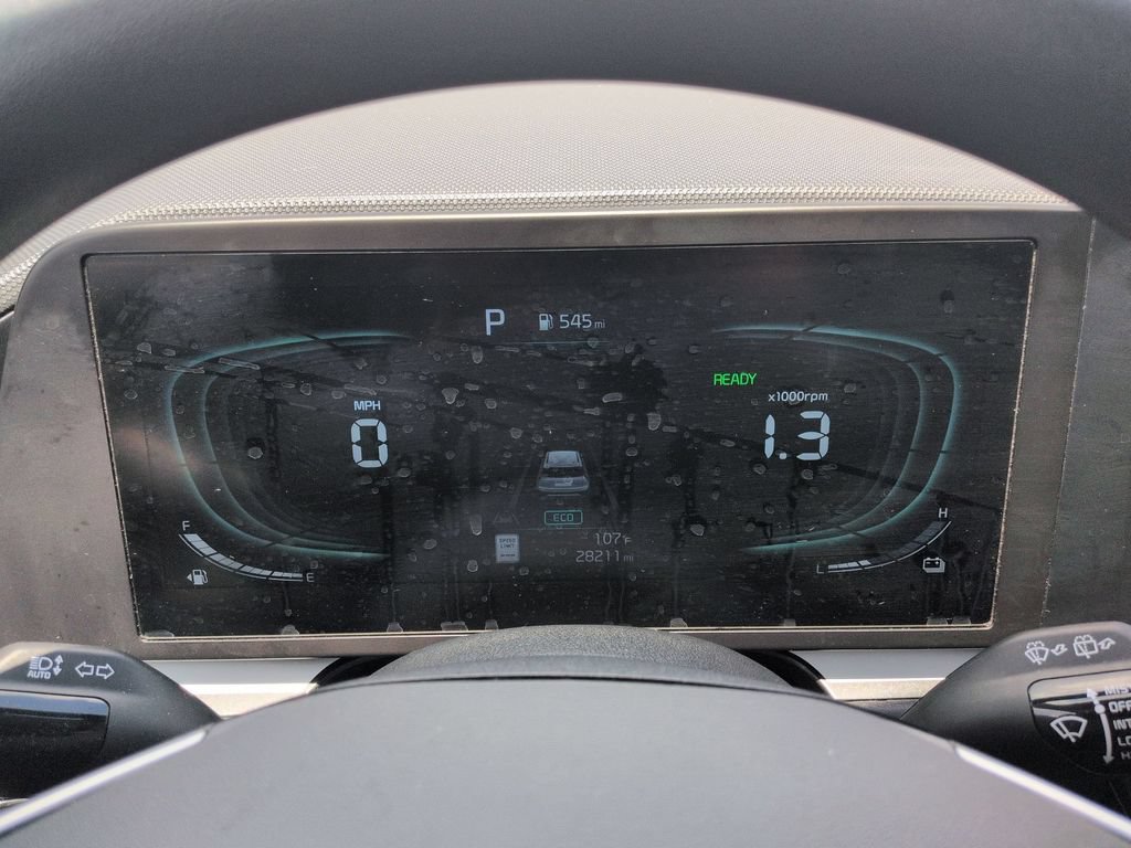 Used 2025 Kia Niro LX FWD image 16
