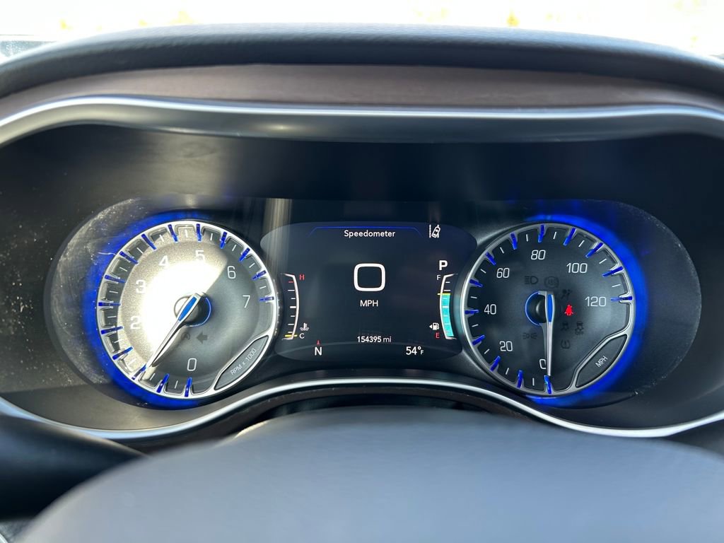 Used 2017 Chrysler Pacifica Touring-L Plus w/ Advanced Safetytec Group image 11