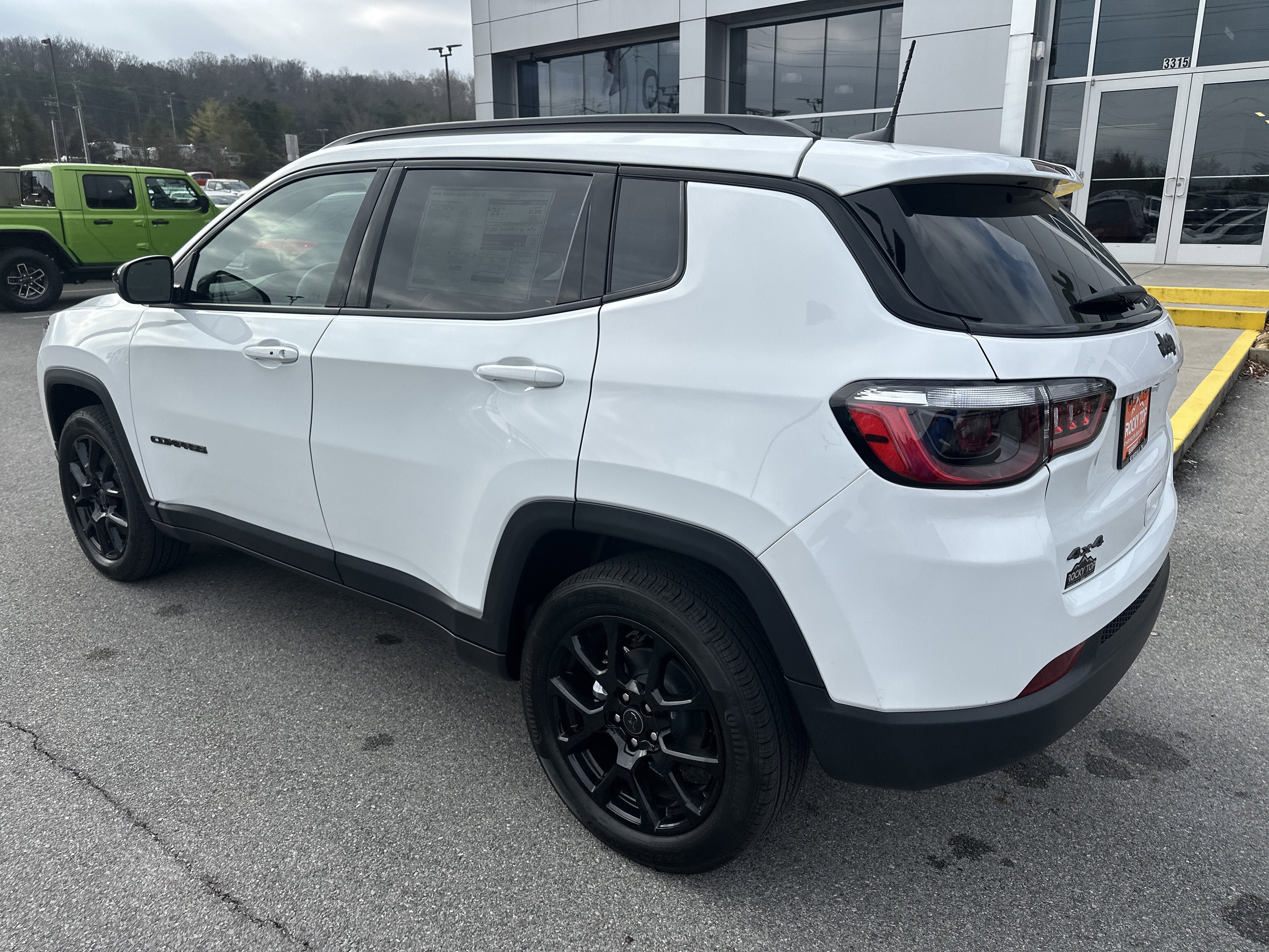 New 2026 Jeep Compass Latitude AWD/4WD image 9
