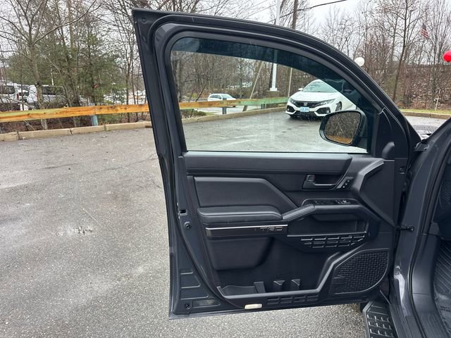 Certified 2025 Toyota 4Runner TRD Off-Road Premium w/ Tow Technology Package image 28