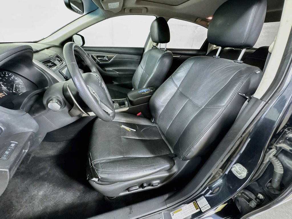 Used 2015 Nissan Altima 3.5 SL FWD image 24