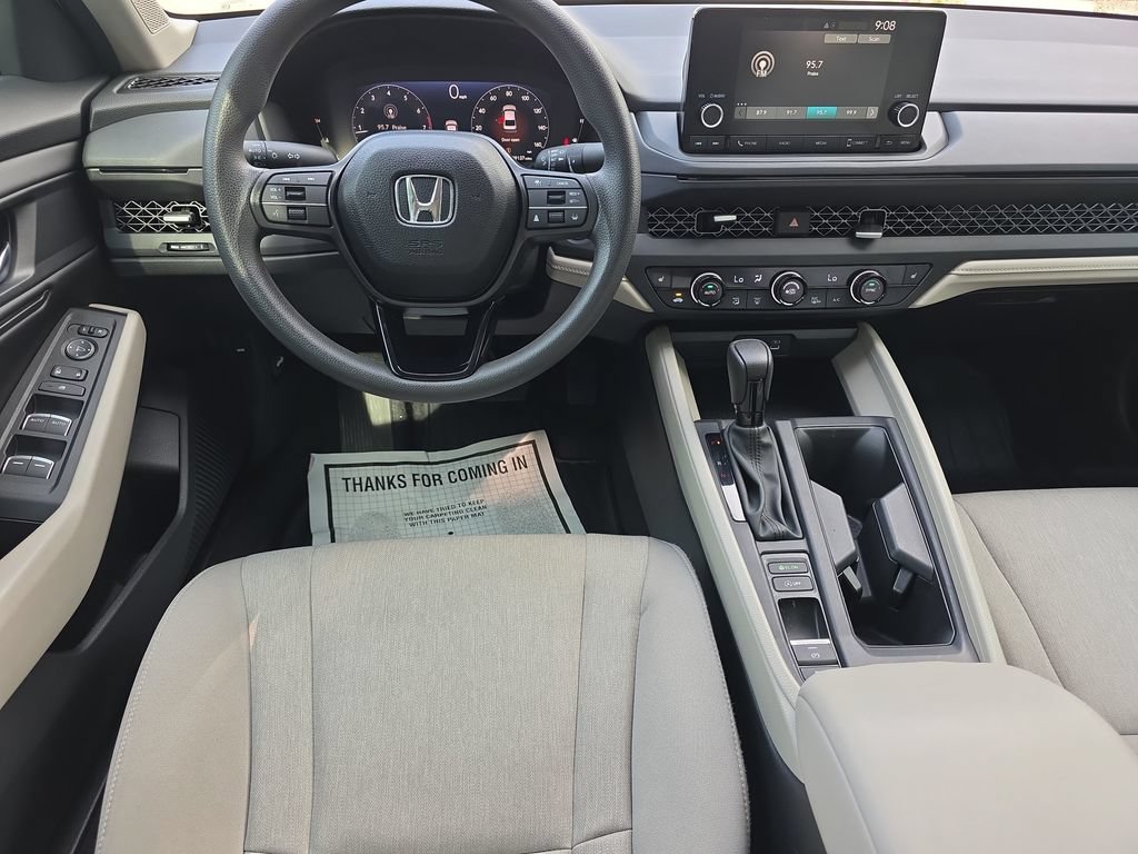 Used 2025 Honda Accord SE image 19