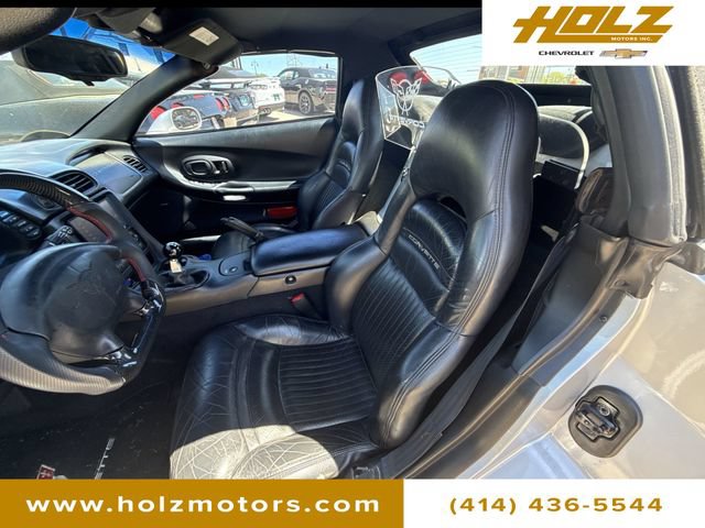 Used 2000 Chevrolet Corvette Convertible w/ Memory Pkg RWD image 22