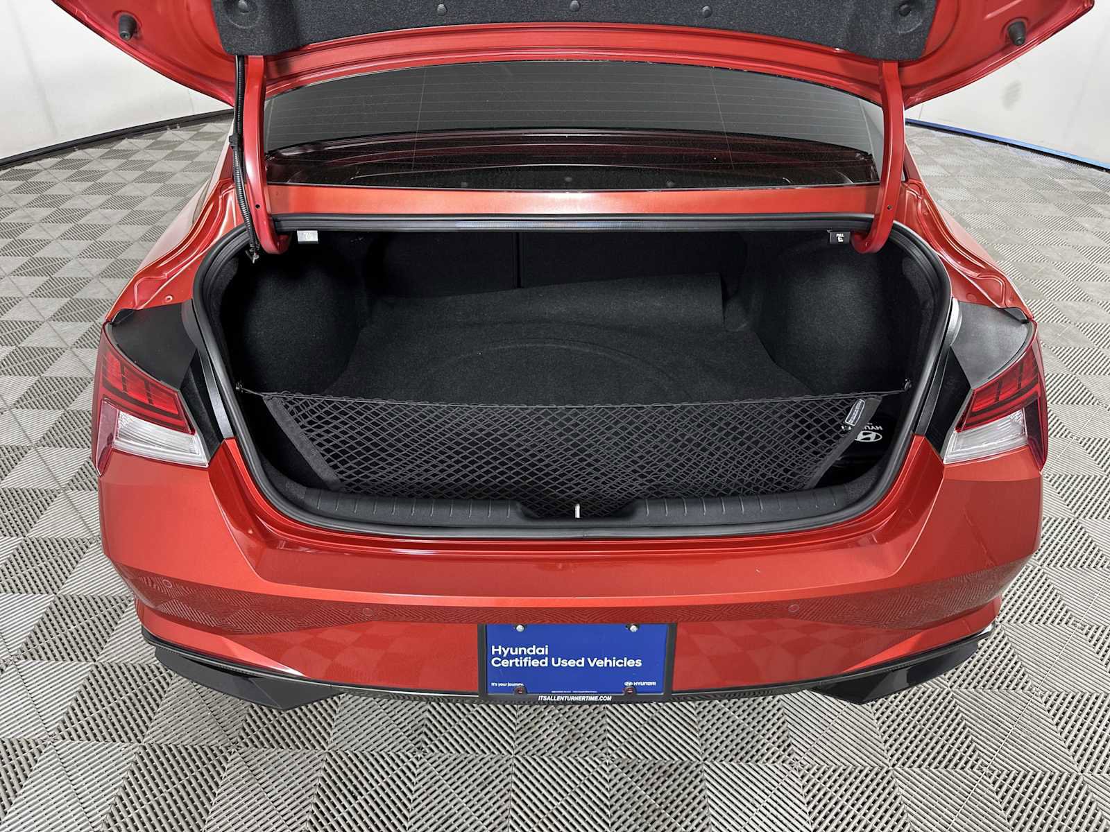 Certified 2022 Hyundai Elantra Limited image 25