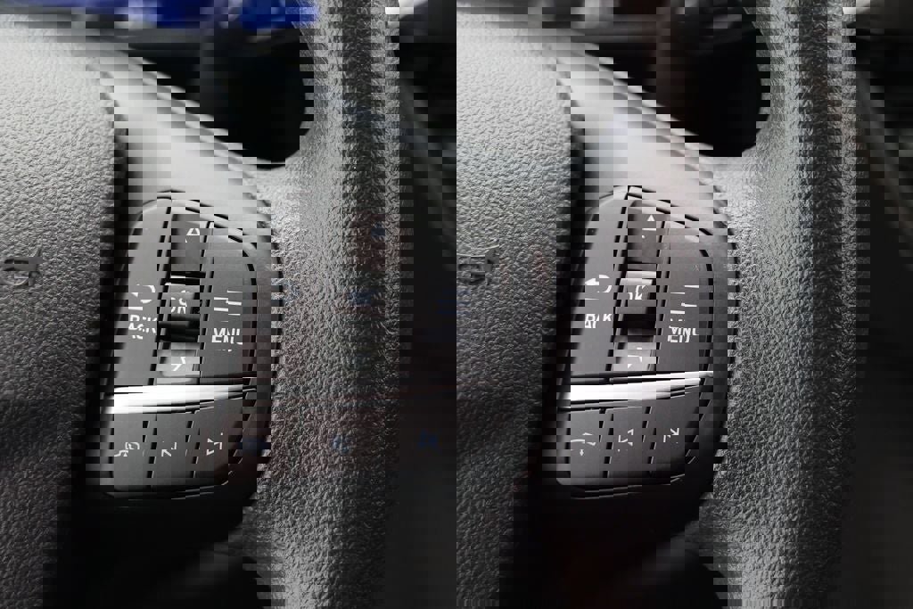 Used 2025 Ford Escape Active image 19