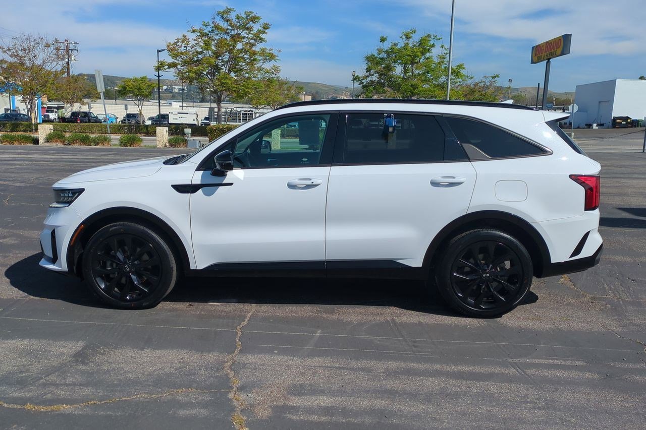 Certified 2021 Kia Sorento SX FWD image 9