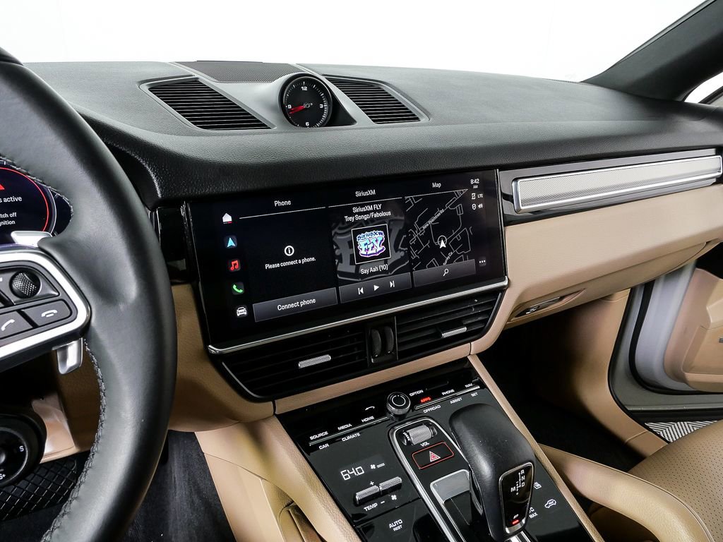 Certified 2023 Porsche Cayenne Platinum Edition AWD/4WD image 13