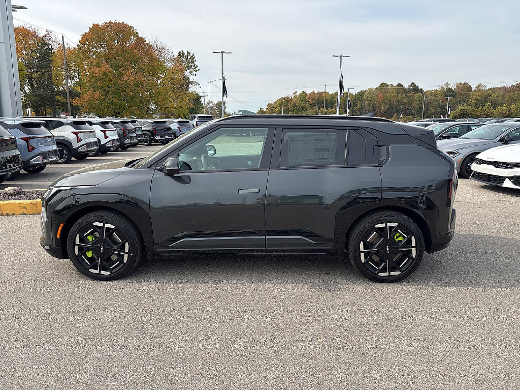 New 2027 Kia EV3 GT AWD/4WD image 4
