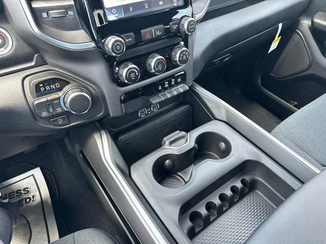 New 2026 RAM 1500 Express AWD/4WD image 19
