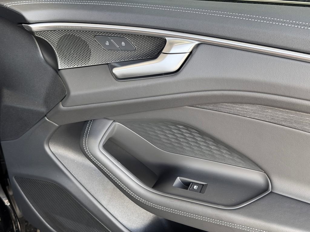 New 2026 Audi A6 Premium Plus AWD/4WD image 25