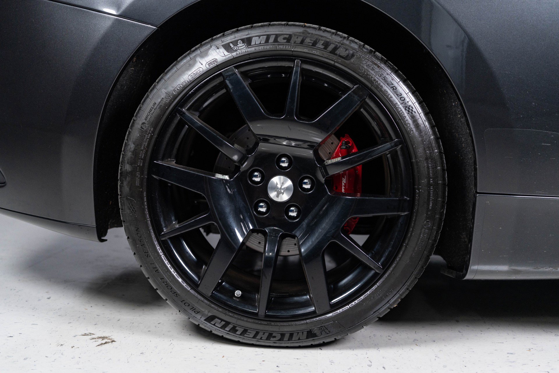 Used 2012 Maserati GranTurismo S image 17