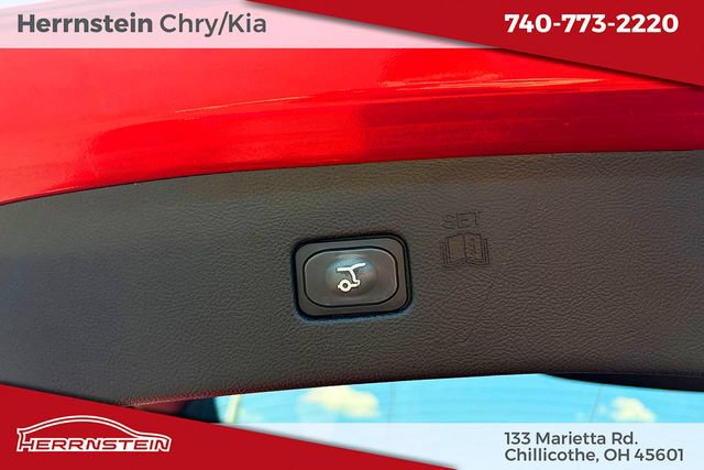 Used 2023 Ford Edge ST-Line w/ Class II Trailer Tow Package AWD/4WD image 26