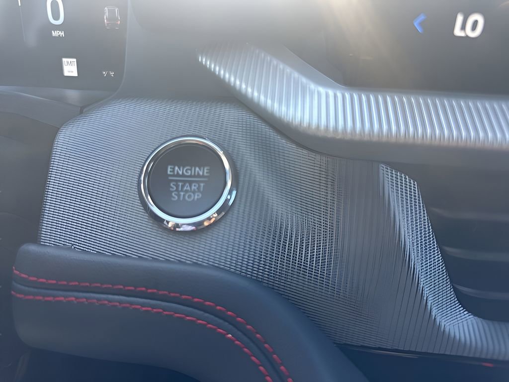 Used 2025 Ford Explorer ST-Line w/ Premium Package image 24