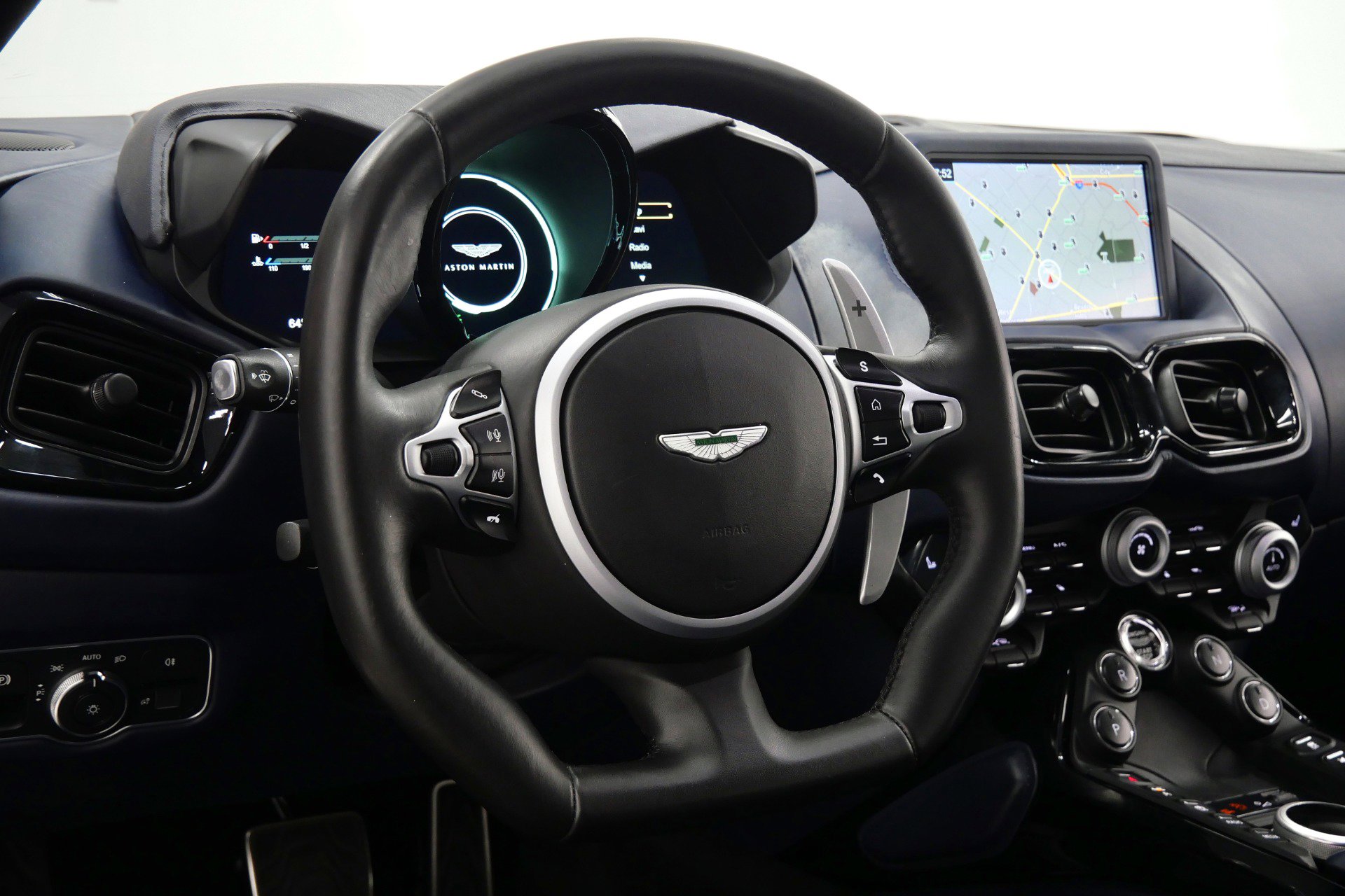 Used 2020 Aston Martin V8 Vantage -Twin Turbo V8, Comfort Collec image 15