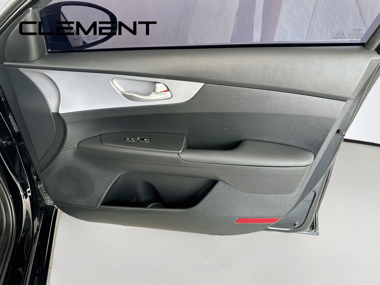 Used 2024 Kia Forte LXS FWD image 33